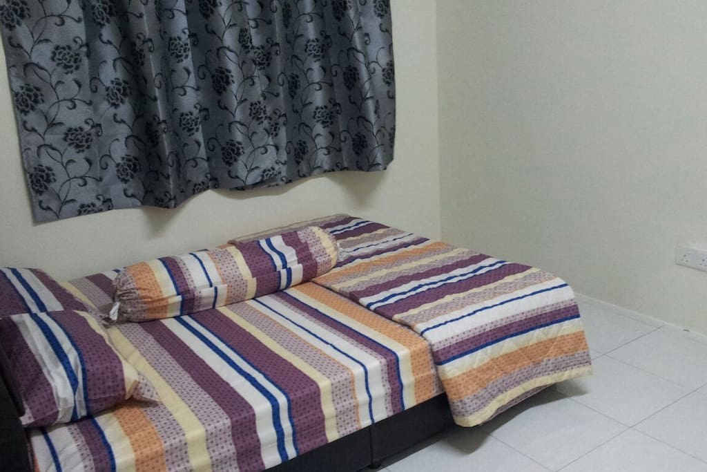 Bilik ke-2/ 2nd room