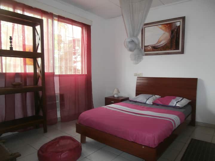 Червена стая