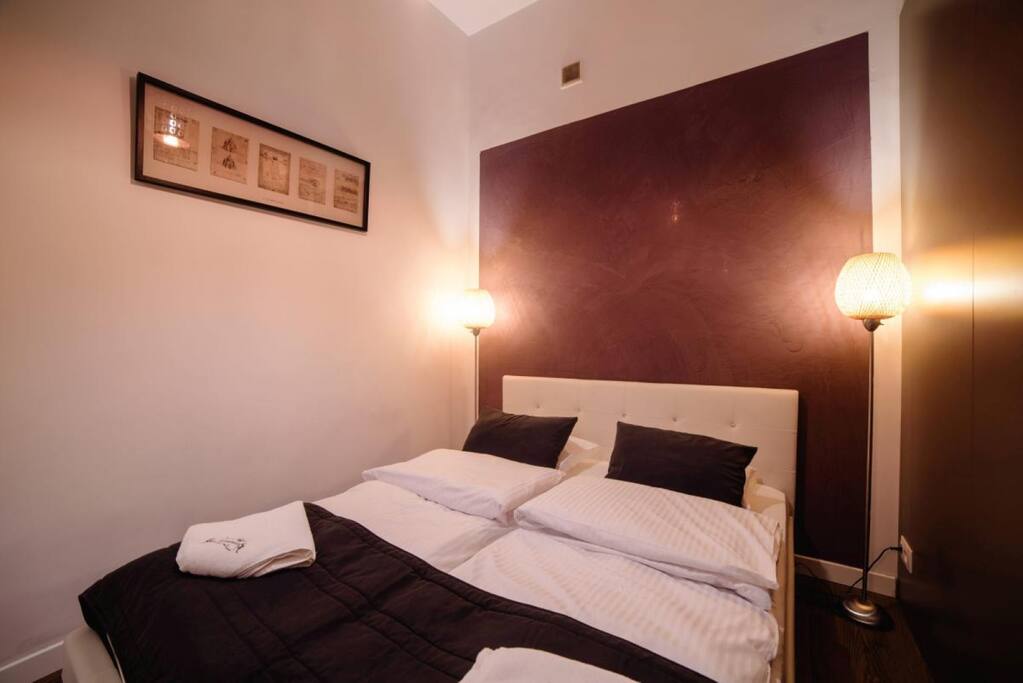 The bedroom part / Część sypialna