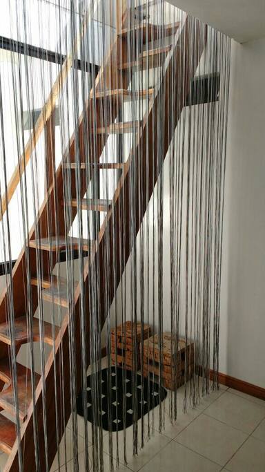 ladder leading to roof (terraza)