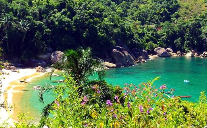Praia de Ponta Negra Locações por temporada e acomodações - Paraty-Mirim,  Paraty, Brasil | Airbnb
