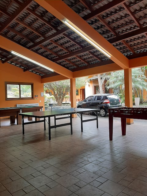 casa espaçosa piscina adulto e infantil