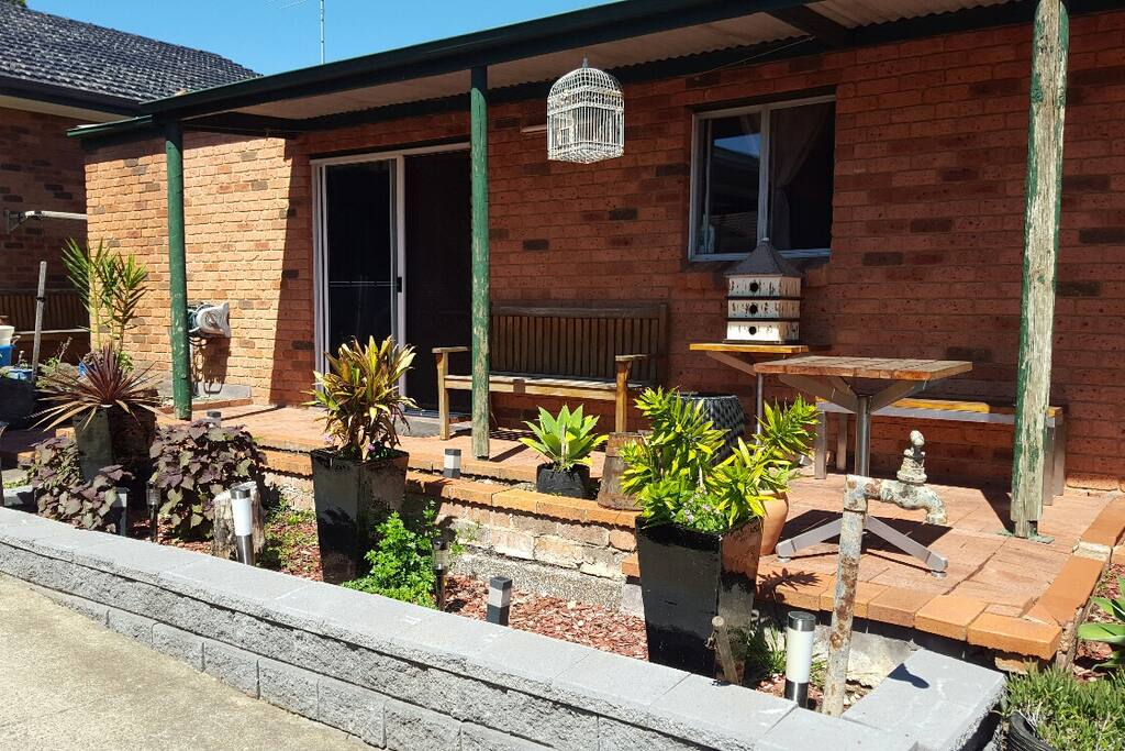 Outdoor area - entry