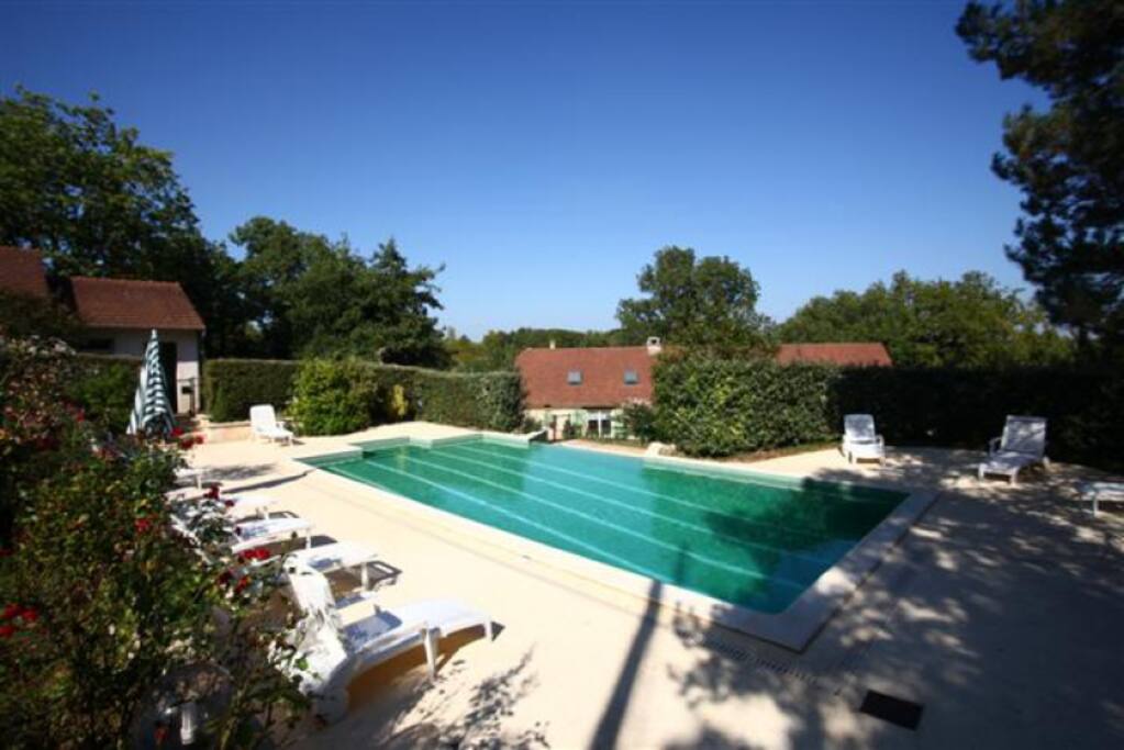 Les Aubiers, piscine privée chauffé