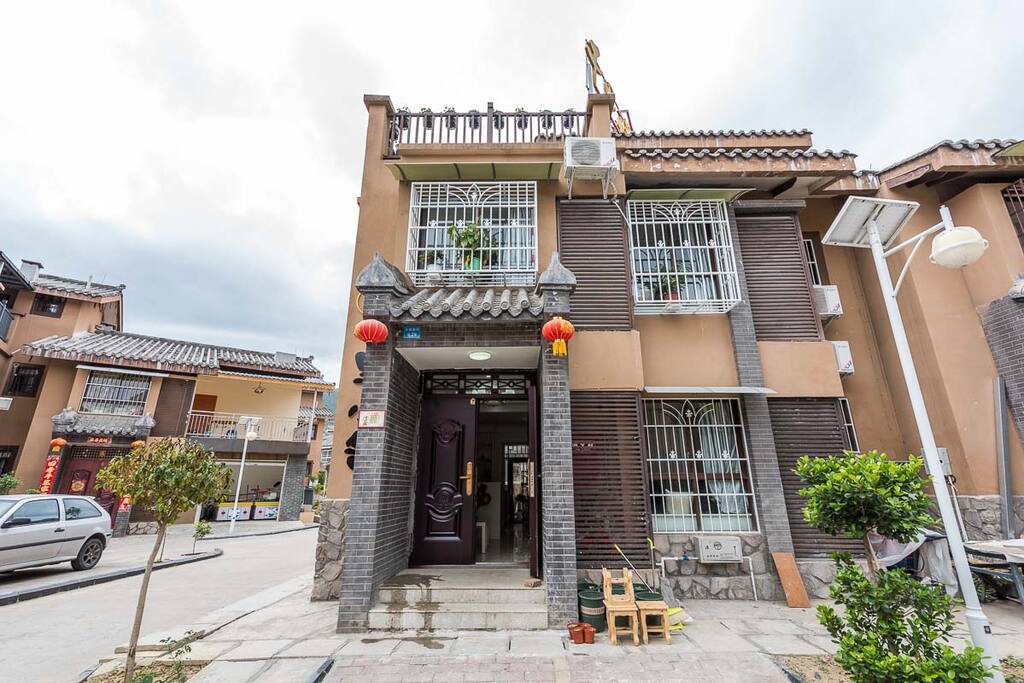 将春天揉入生命,所有的过往已成云烟,就让我静静地在这里,没有忧愁,只有暖阳。