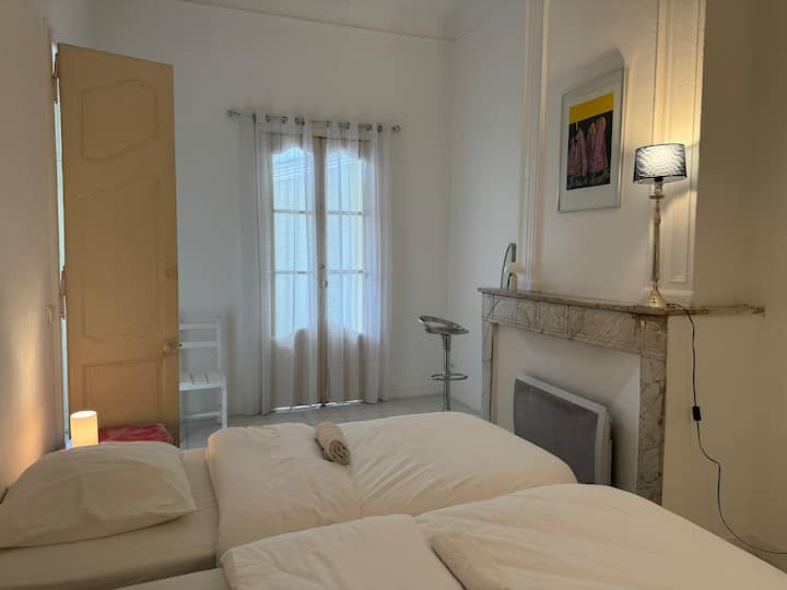 غرفة النوم 1