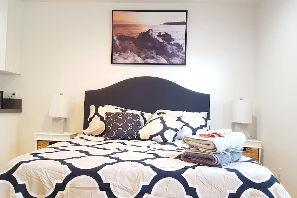 2nd bed is a queen sized bed in a "studio style" set up
