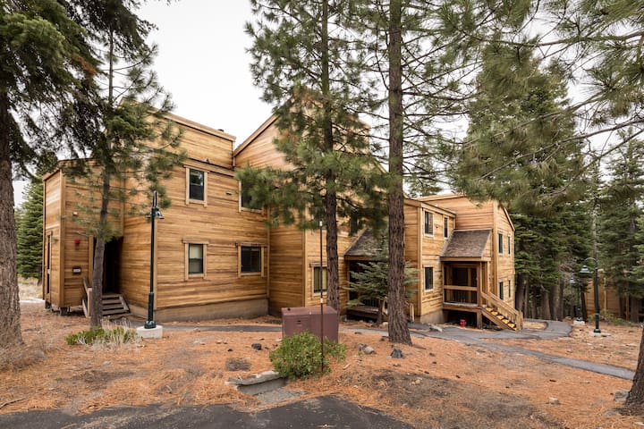 Tahoe, Northstar Resort Condominium in Truckee!