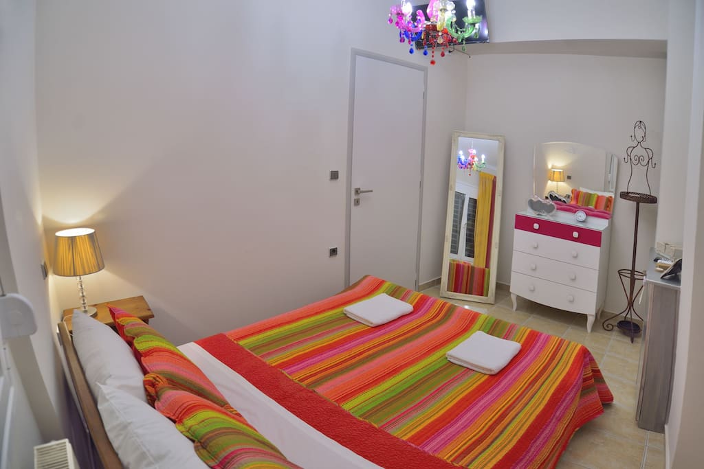2nd bedroom, 1 double bed, tv, air condition