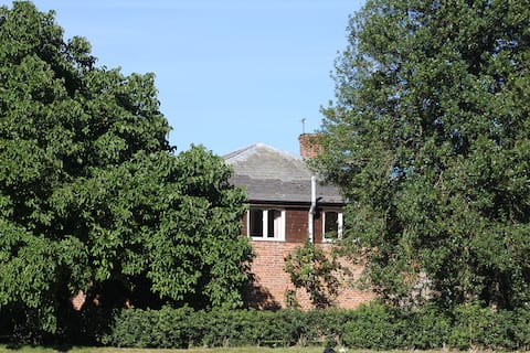 Top Airbnb: Pheasant Cottage in North Norfolk