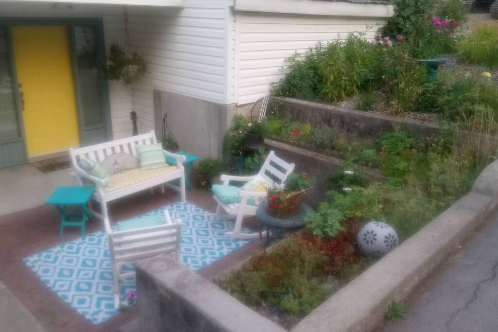 Front patio entrance