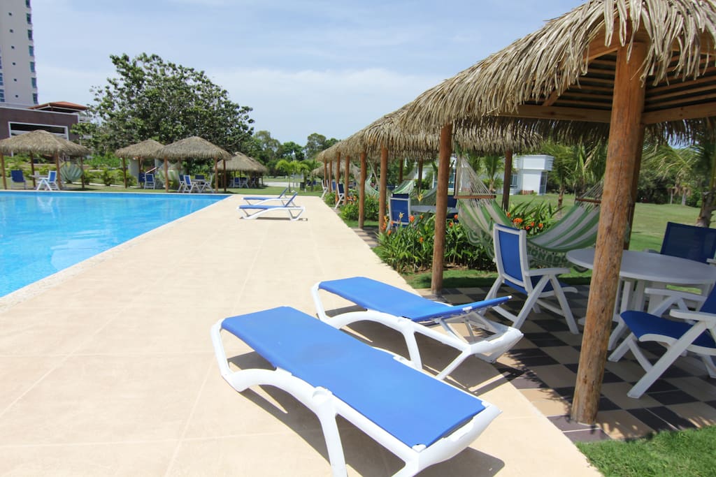 Main pool 2