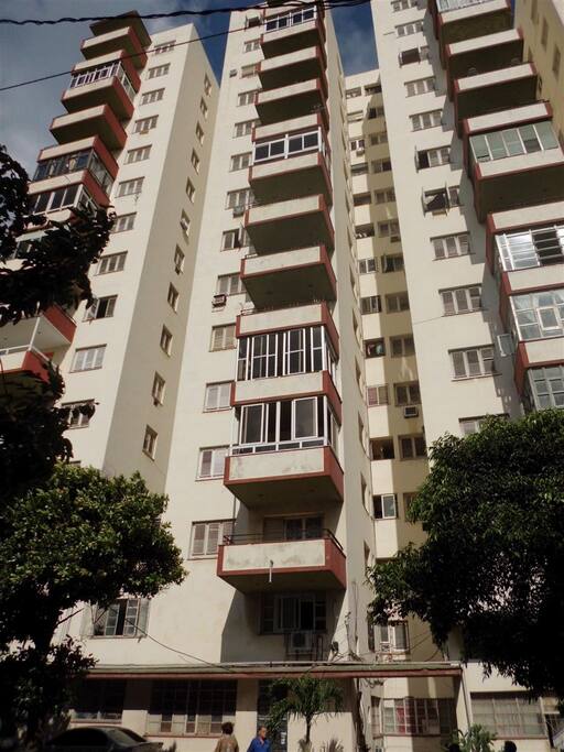 En este edificio nuestra casa se encuentra en el 6to piso.