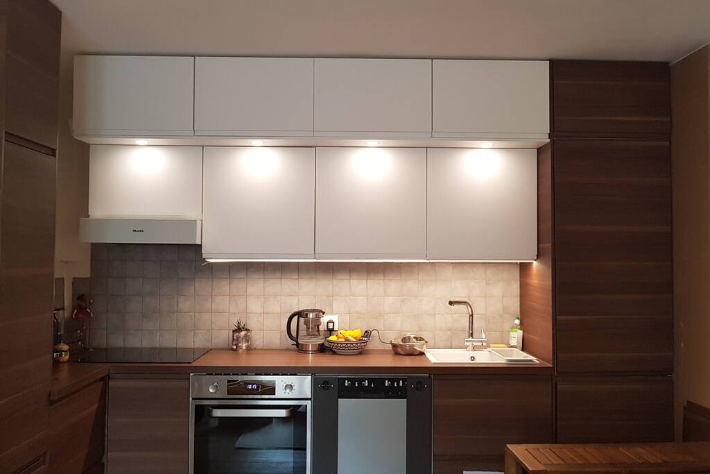 kitchen now finished;)