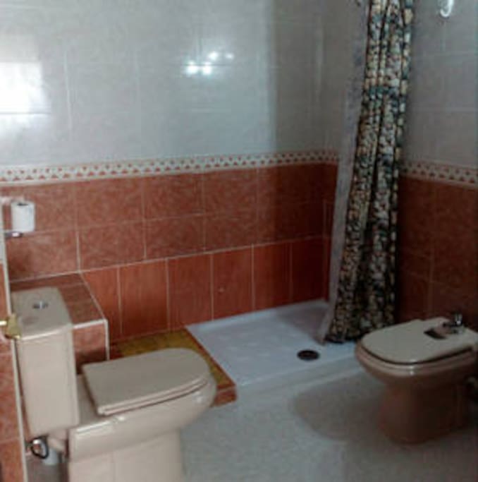 private bath -shower-
baño privado -ducha-