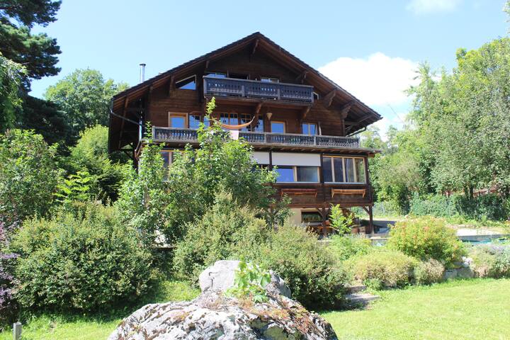 Spacious, Bright and Cosy Chalet, Garden gallery image 2