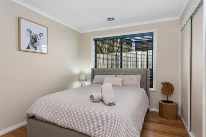 Dhoma e gjumit 3. Një tjetër hapësirë e relaksuar për të fjetur ose për t 'u çlodhur.