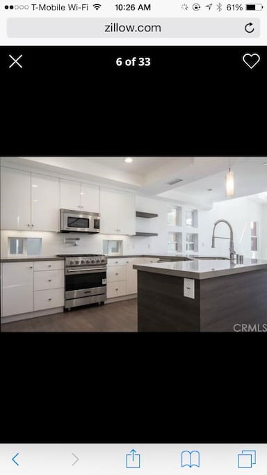 Beautiful new kitchen stocked with all amenities.