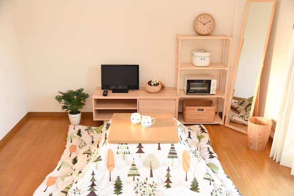This is a Japanese "kotatsu".