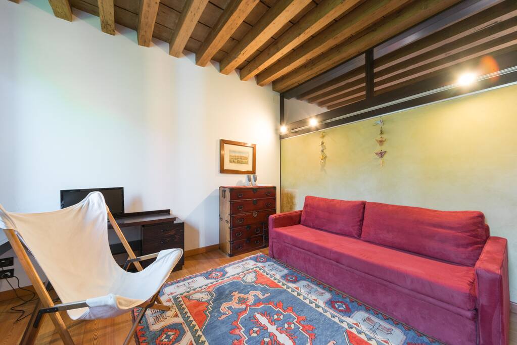 Studio/living room