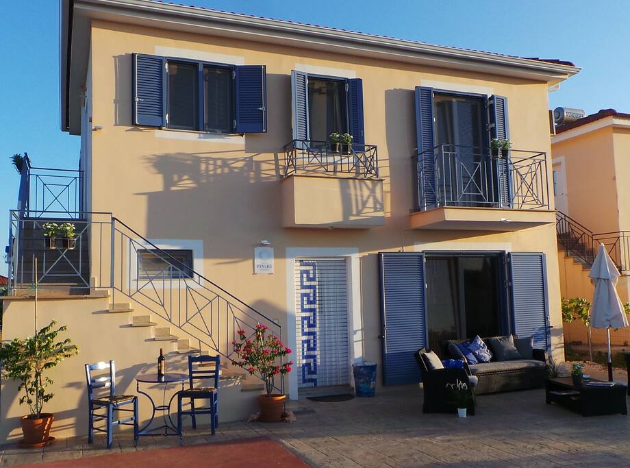 Villa Finiki front