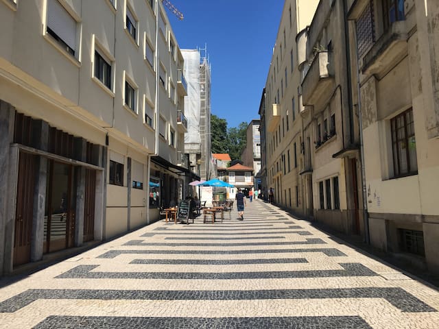 Vitral House of Art District – 5Bedr 4Bath gallery image 4