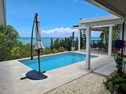 Beautiful villa with sea view and pool