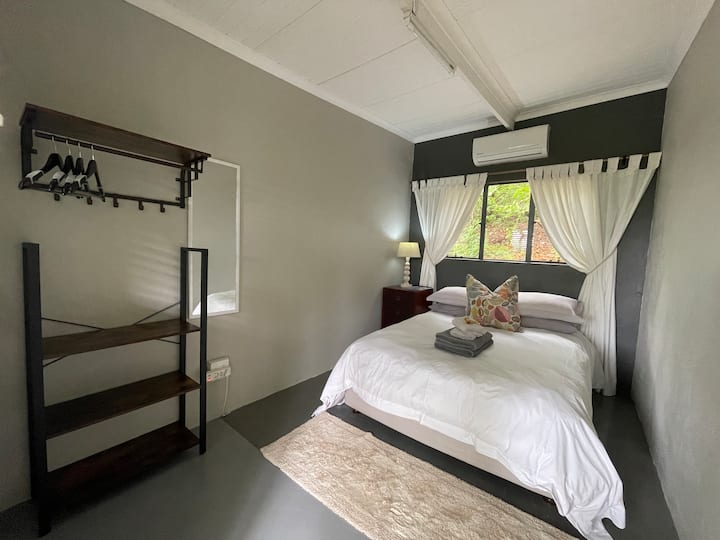 Ოთახი 2 ინტერიერი