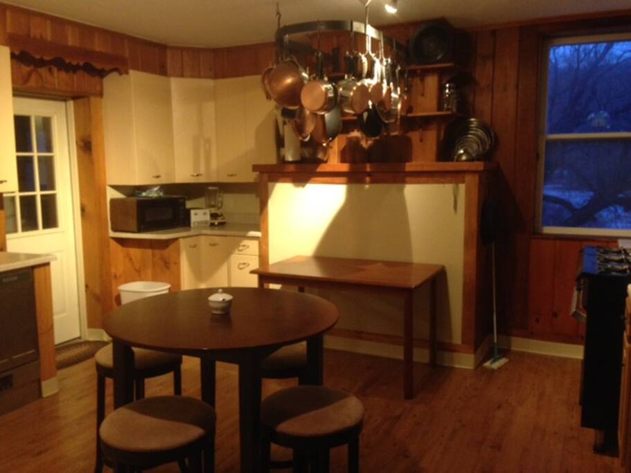 Large well-equipped kitchen