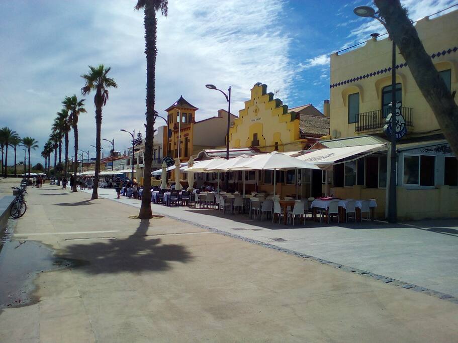 paseo maritimo.