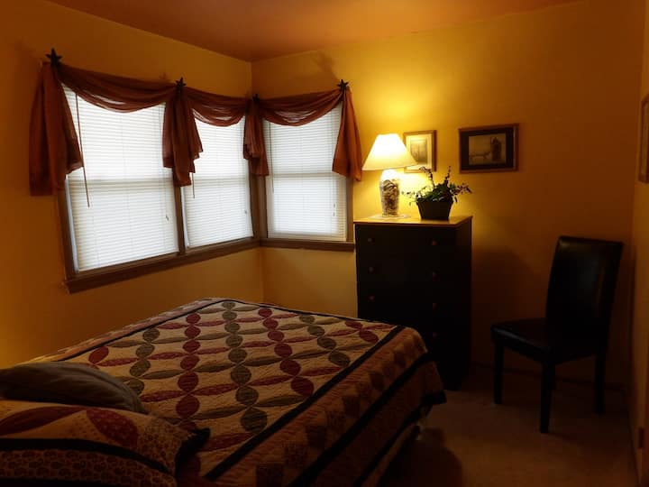 2ª CAMA RM. CON CAMA TAMAÑO QUEEN