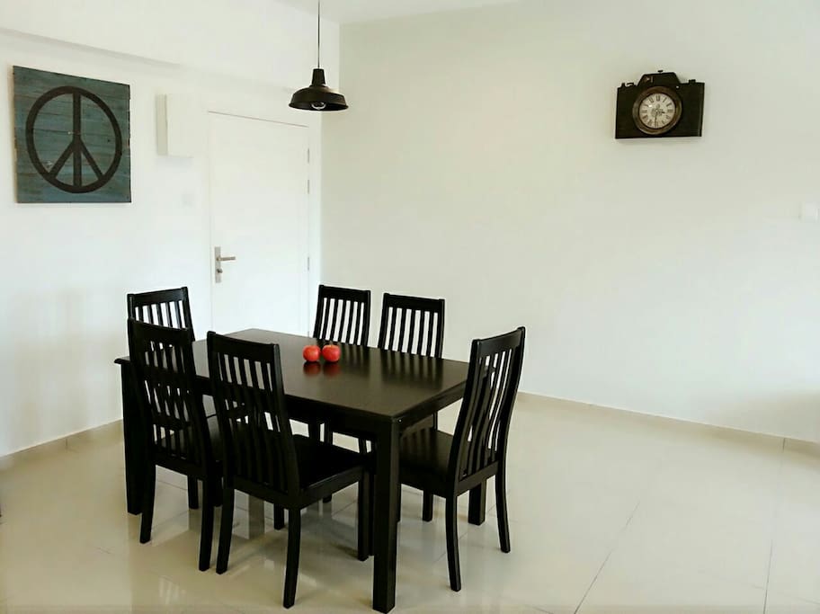 Main door entrance, dining set for 6 seating