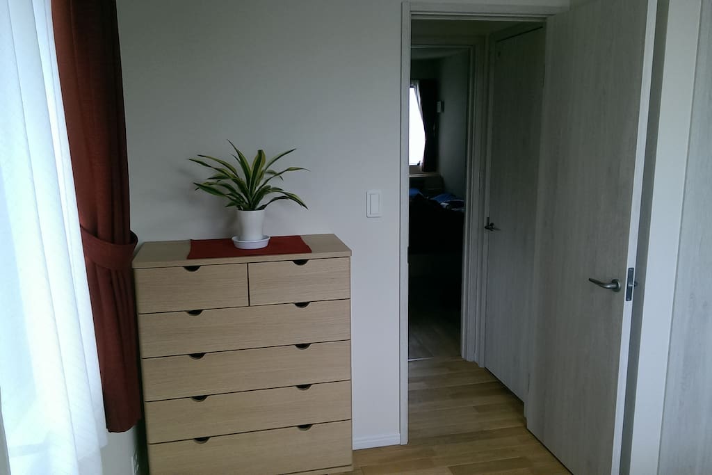 Chest of drawers