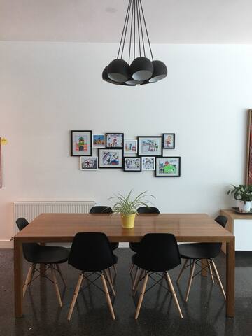 Clifton Hill house with pool gallery image 5