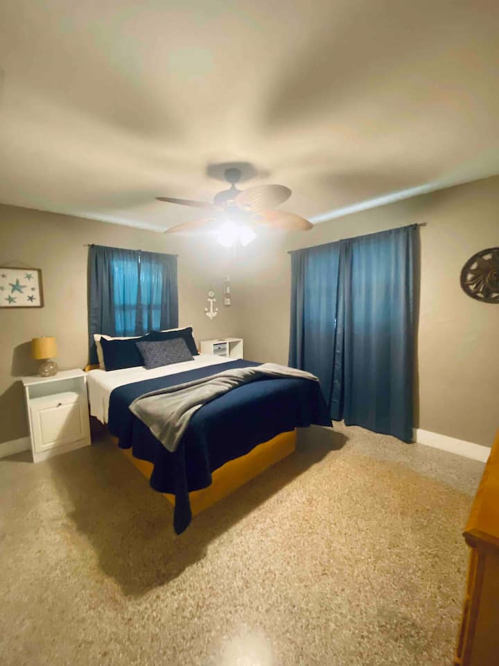 前卧室-标准双人床