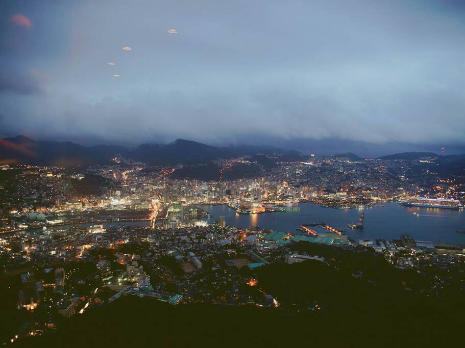世界三大夜景之一 看你从黄昏到日落 福冈旅游攻略 尽在airbnb爱彼迎 世界三大夜景之一 看你从黄昏到日落 福冈旅游攻略 尽在airbnb爱彼迎