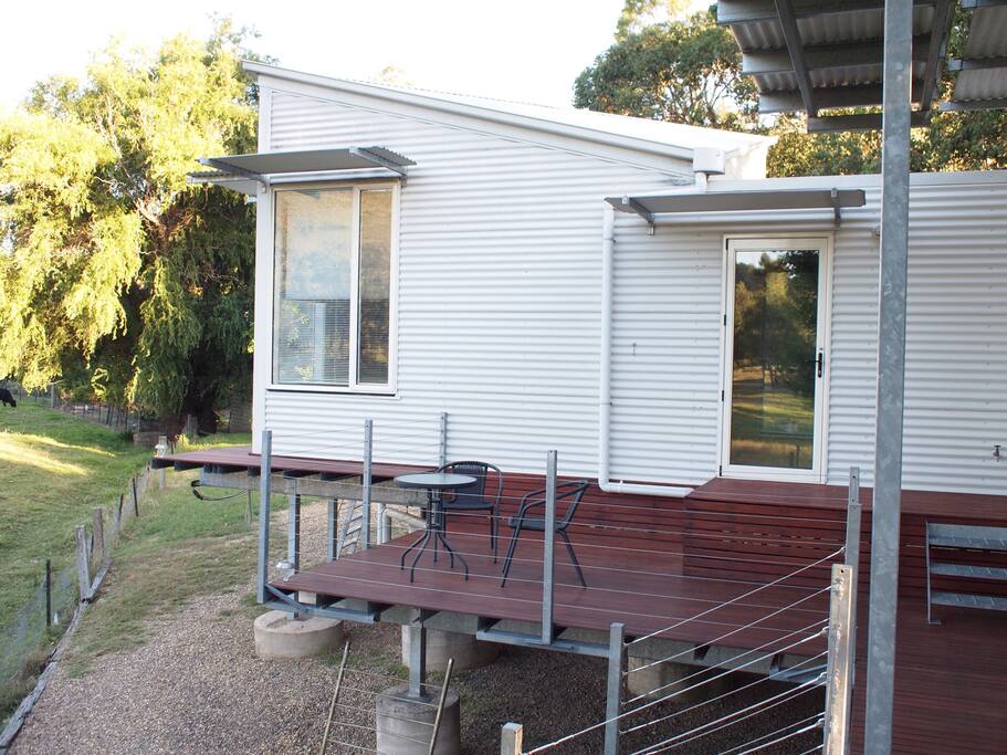 Guest wing with own entrance and deck