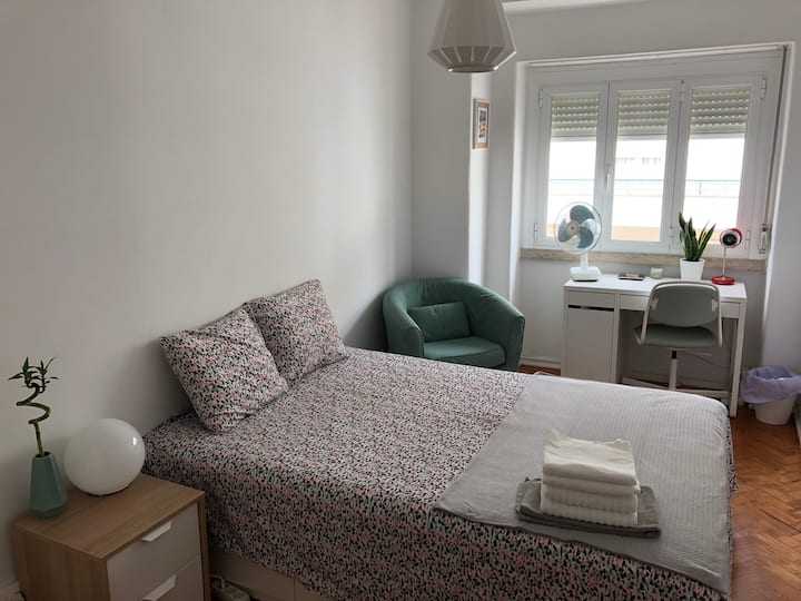 Chumba cha kwanza cha kulala