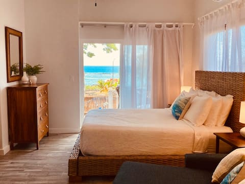 Popular Airbnb listing: Charming Ocean View Studio in Kahaluu Keauhou
