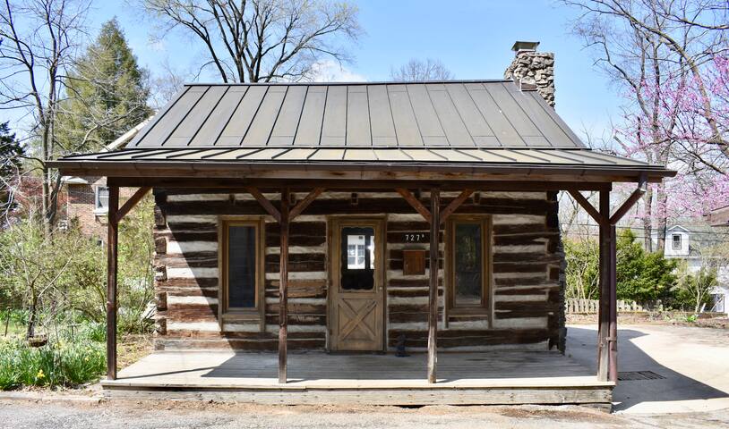 Airbnb Bloomington Vacation Rentals Places To Stay