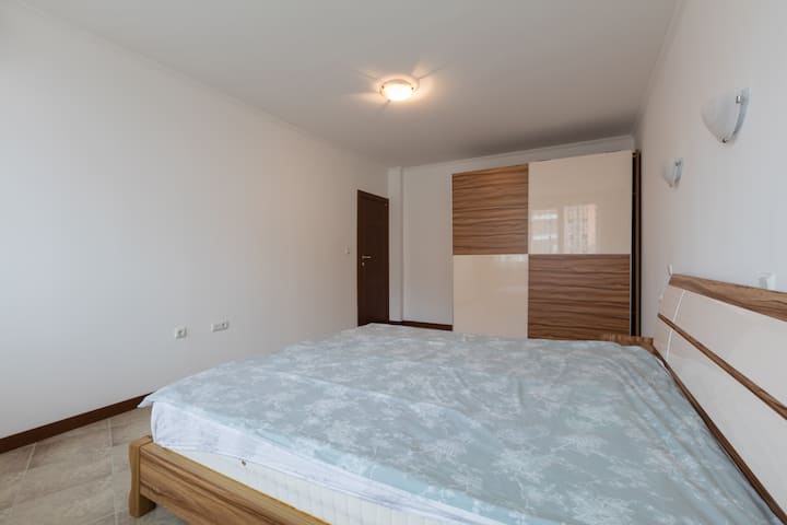 Прва спална соба