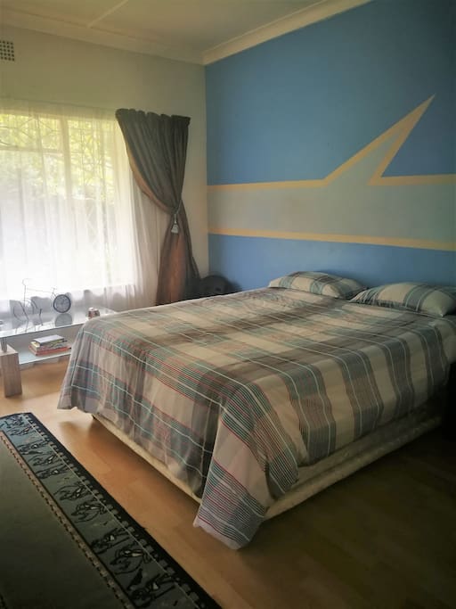 Blue Flash Room