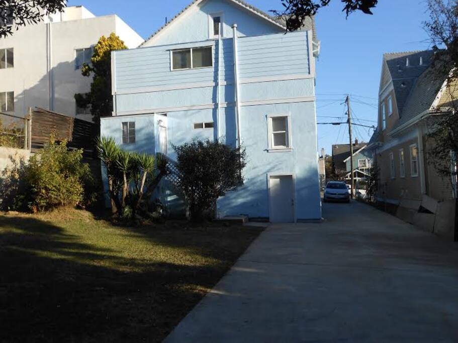 Large Backyard and drivewat