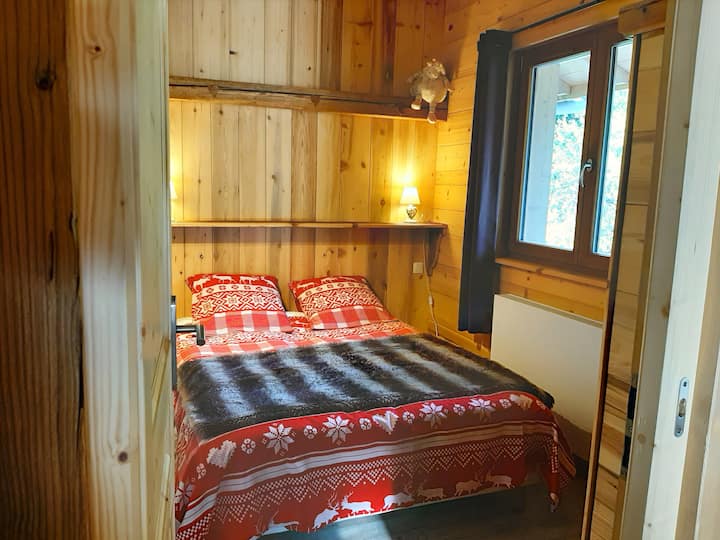 Chumba cha kulala cha 2: kitanda cha 140 x 190