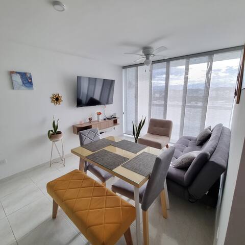 Apartment full equipment and conveniently located P8