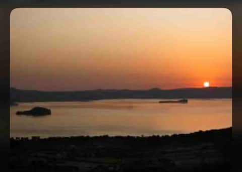 Sunset on the lake