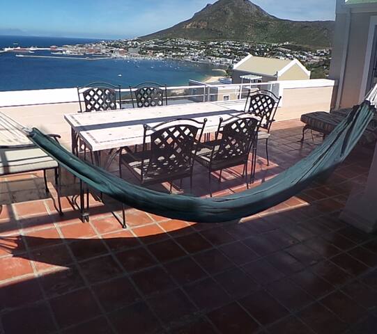 Penthouse Breathtaking Sea View Long stay special gallery image 3