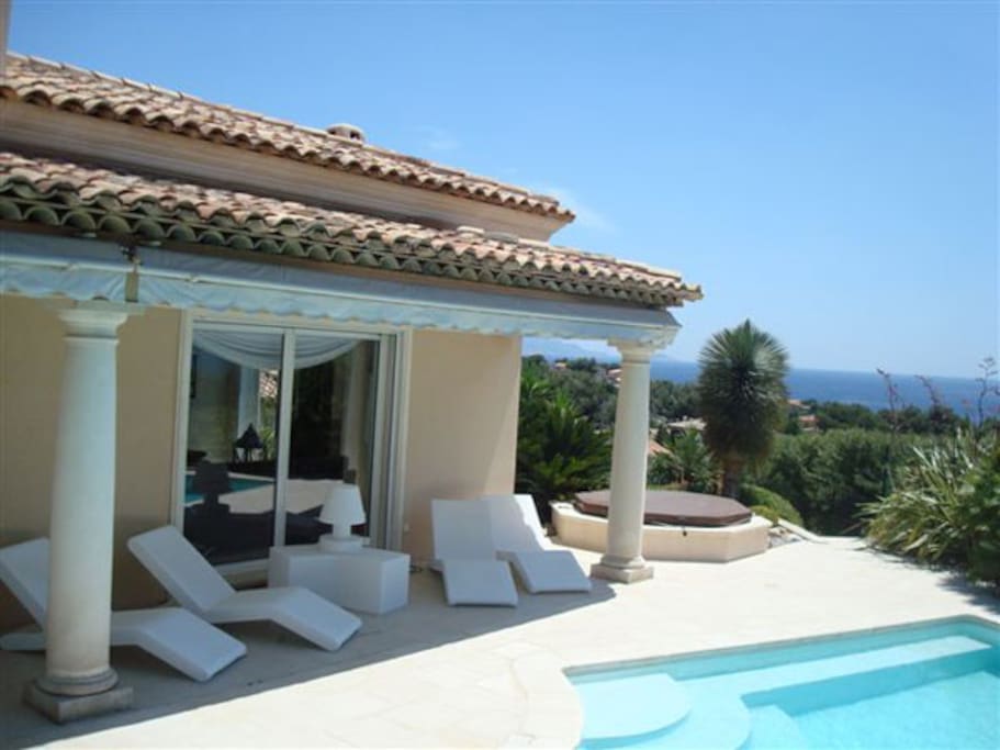 jacuzzi et piscine