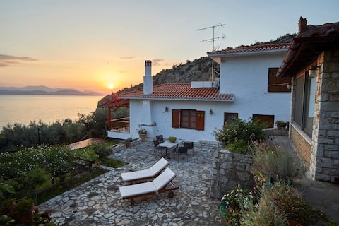 Seafront relaxation-Villa