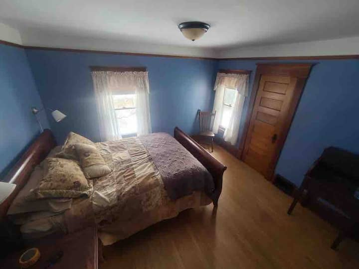 Dark blue room in historic four square home. Houses for Rent in Oshkosh, Wisconsin, United
